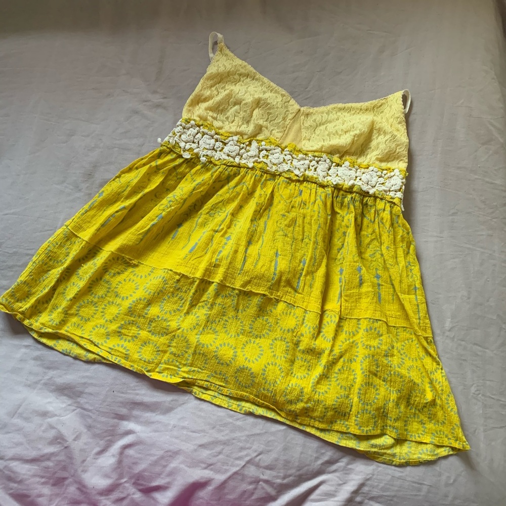 ✨FREE PEOPLE YELLOW TANK TOP✨